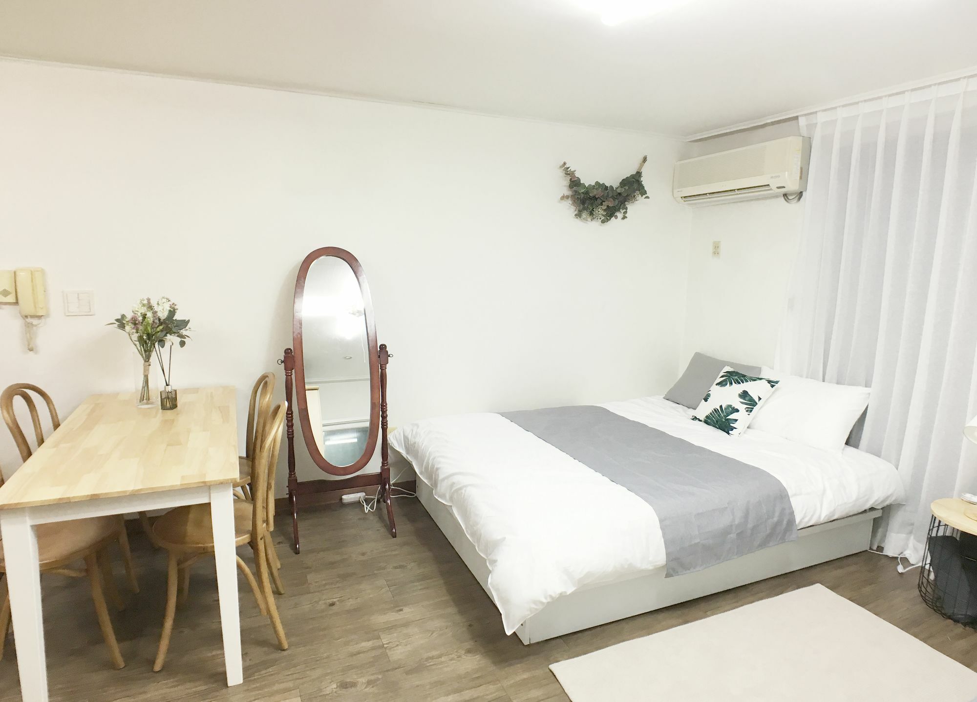 Sunny House Hongik Snt 1Mins Apartamento Seul Exterior foto